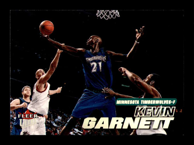 Load image into Gallery viewer, 2000-01 Fleer Ultra Kevin Garnett #185 Image 1
