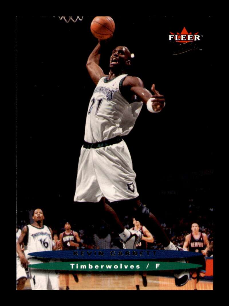 Load image into Gallery viewer, 2003-04 Fleer Ultra Kevin Garnett #52 Image 1
