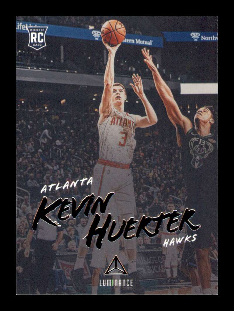 Load image into Gallery viewer, 2018-19 Panini Chronicles Luminance Kevin Huerter #137 Rookie RC Image 1
