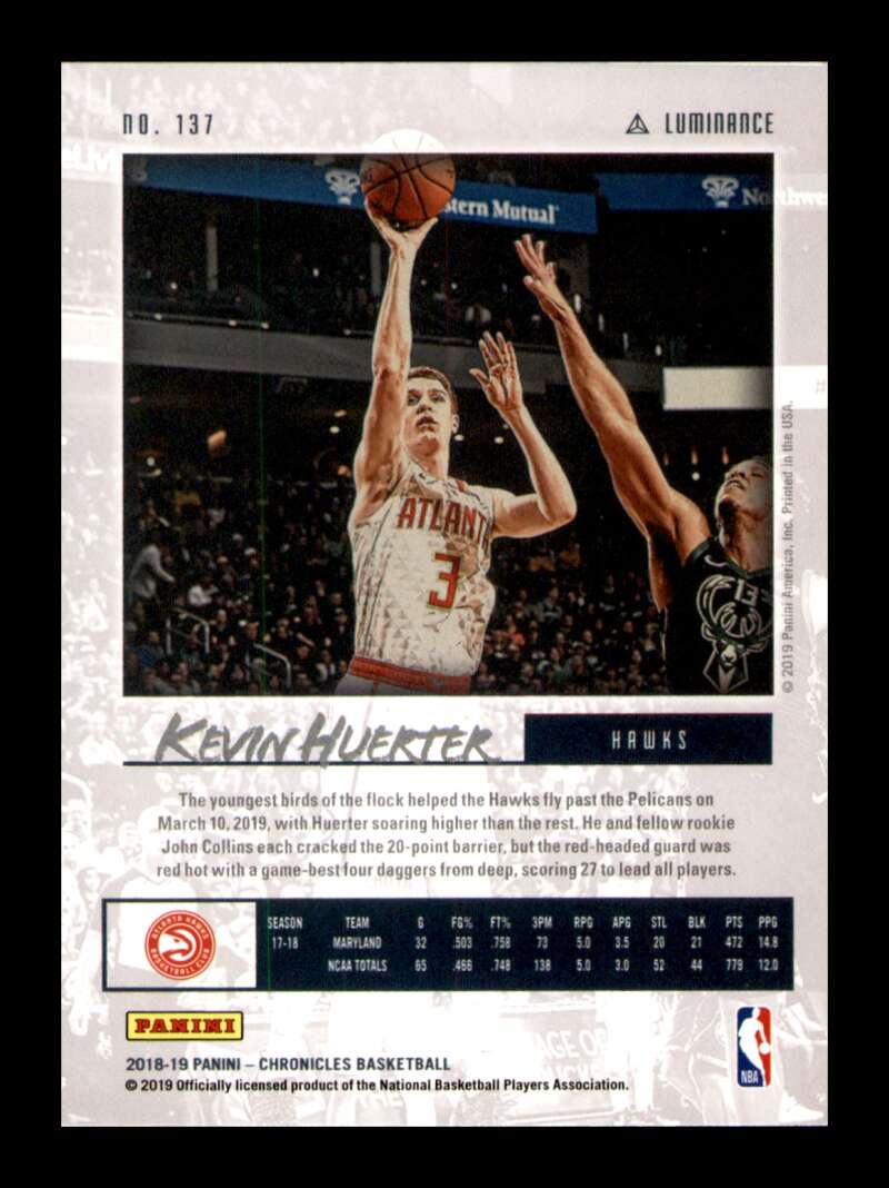 Load image into Gallery viewer, 2018-19 Panini Chronicles Luminance Kevin Huerter #137 Rookie RC Image 2
