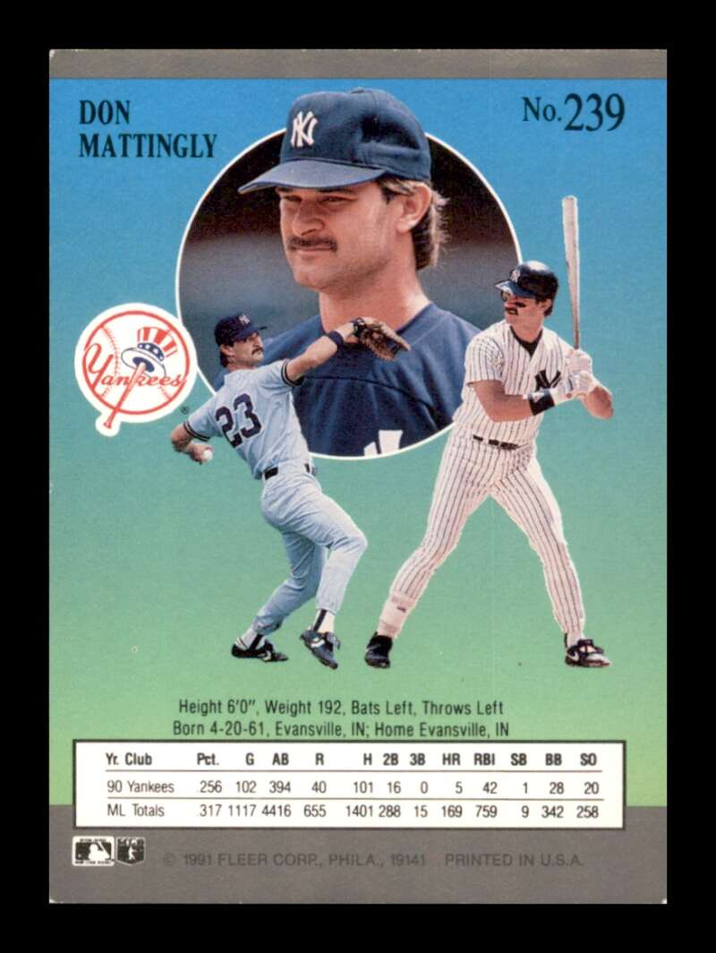 Load image into Gallery viewer, 1991 Fleer Ultra Don Mattingly #239 Image 2
