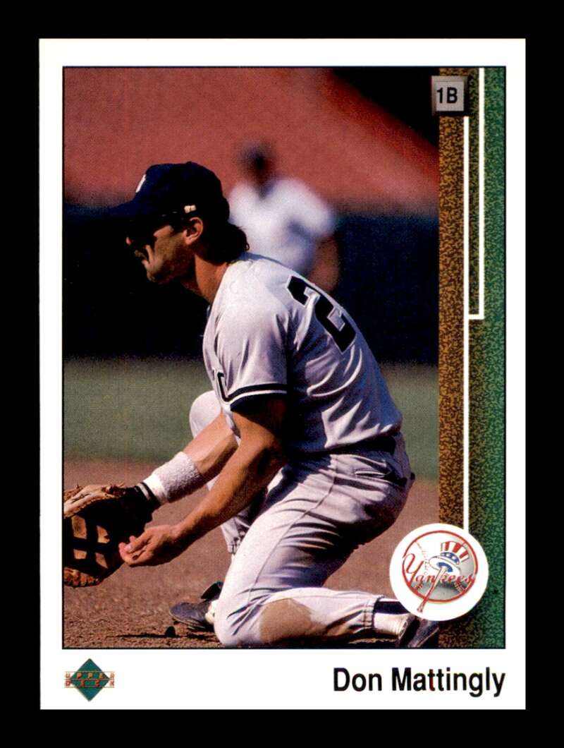 Load image into Gallery viewer, 1989 Upper Deck Don Mattingly #200 Image 1
