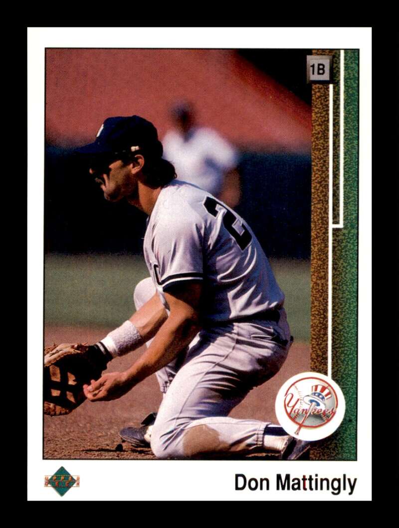 Load image into Gallery viewer, 1989 Upper Deck Don Mattingly #200 Image 1
