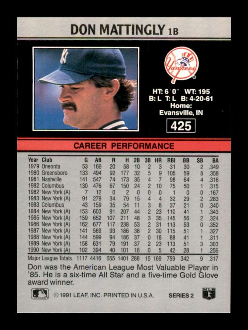 Load image into Gallery viewer, 1991 Leaf Don Mattingly #425 New York Yankees Image 2
