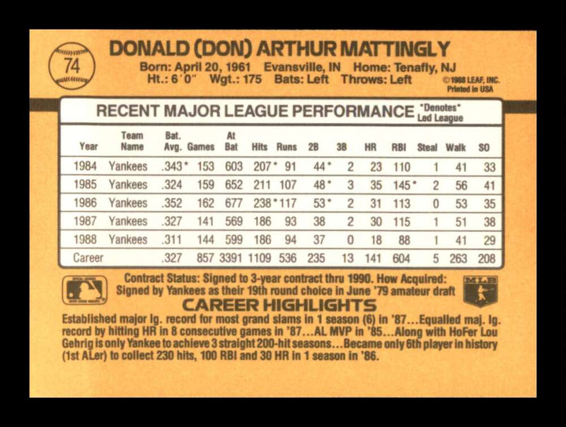 Load image into Gallery viewer, 1989 Donruss Don Mattingly #74 New York Yankees Image 2
