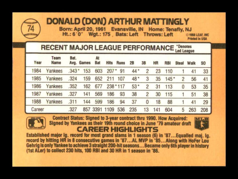 Load image into Gallery viewer, 1989 Donruss Don Mattingly #74 New York Yankees Image 2
