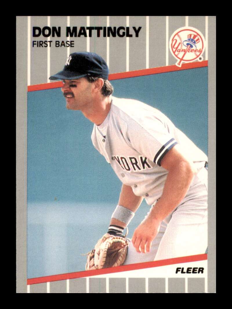 Load image into Gallery viewer, 1989 Fleer Don Mattingly #258 New York Yankees Image 1
