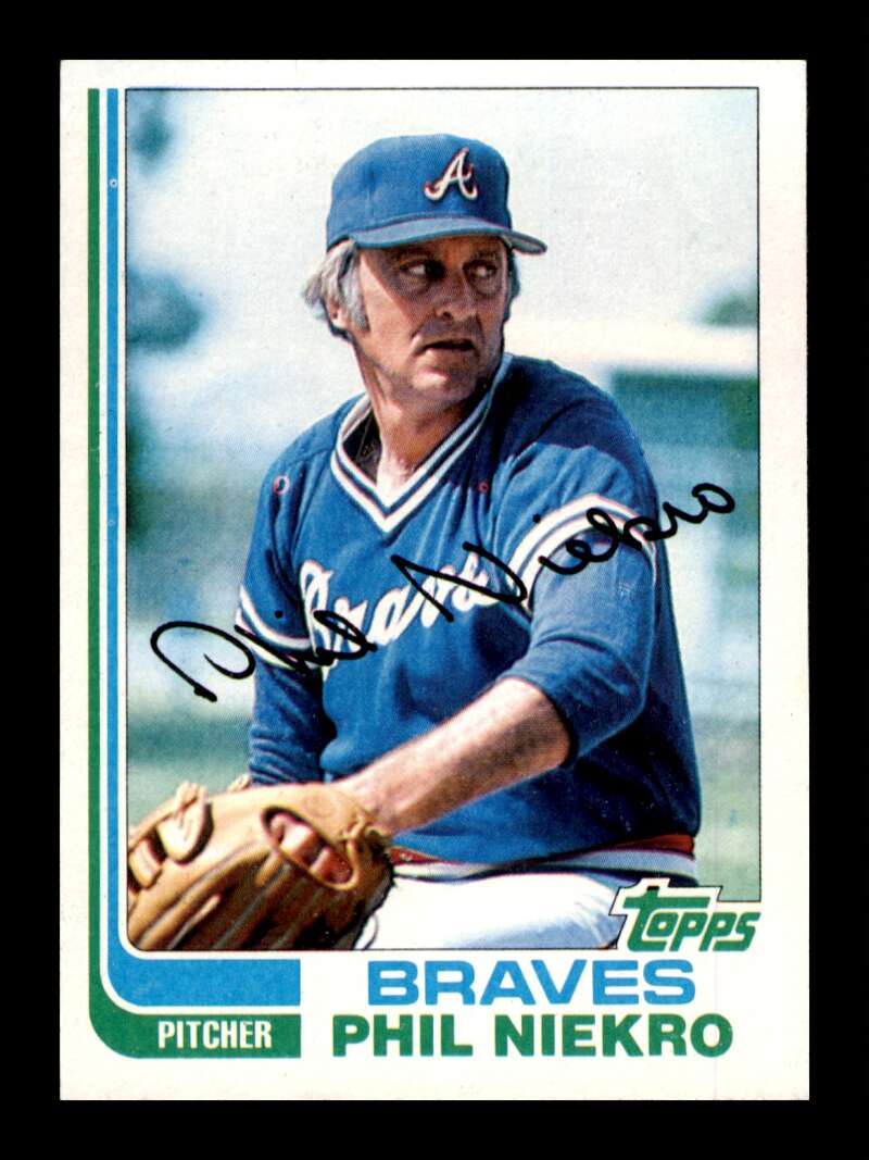 Load image into Gallery viewer, 1982 Topps Phil Niekro #185 Atlanta Braves Image 1
