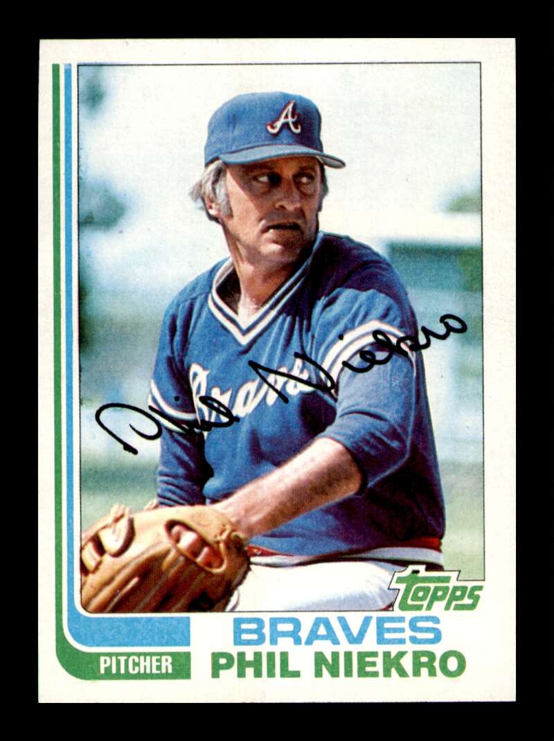 Load image into Gallery viewer, 1982 Topps Phil Niekro #185 Atlanta Braves Image 1
