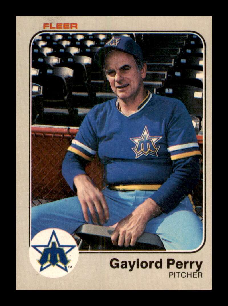 Load image into Gallery viewer, 1983 Fleer Gaylord Perry #483 Seattle Mariners Image 1
