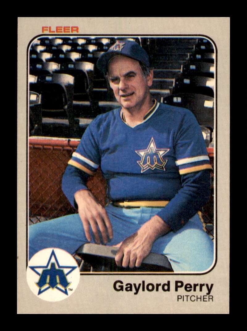 Load image into Gallery viewer, 1983 Fleer Gaylord Perry #483 Seattle Mariners Image 1
