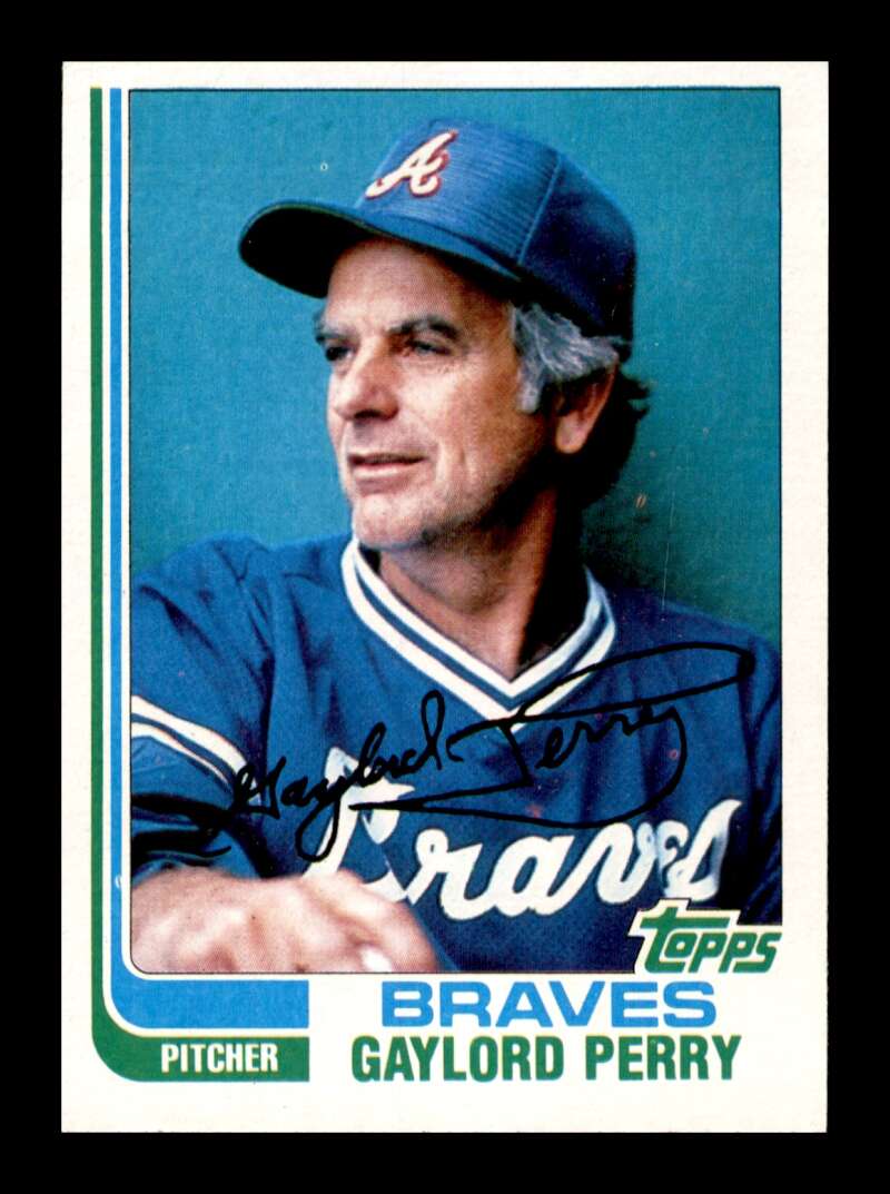 Load image into Gallery viewer, 1982 Topps Gaylord Perry #115 Atlanta Braves Image 1
