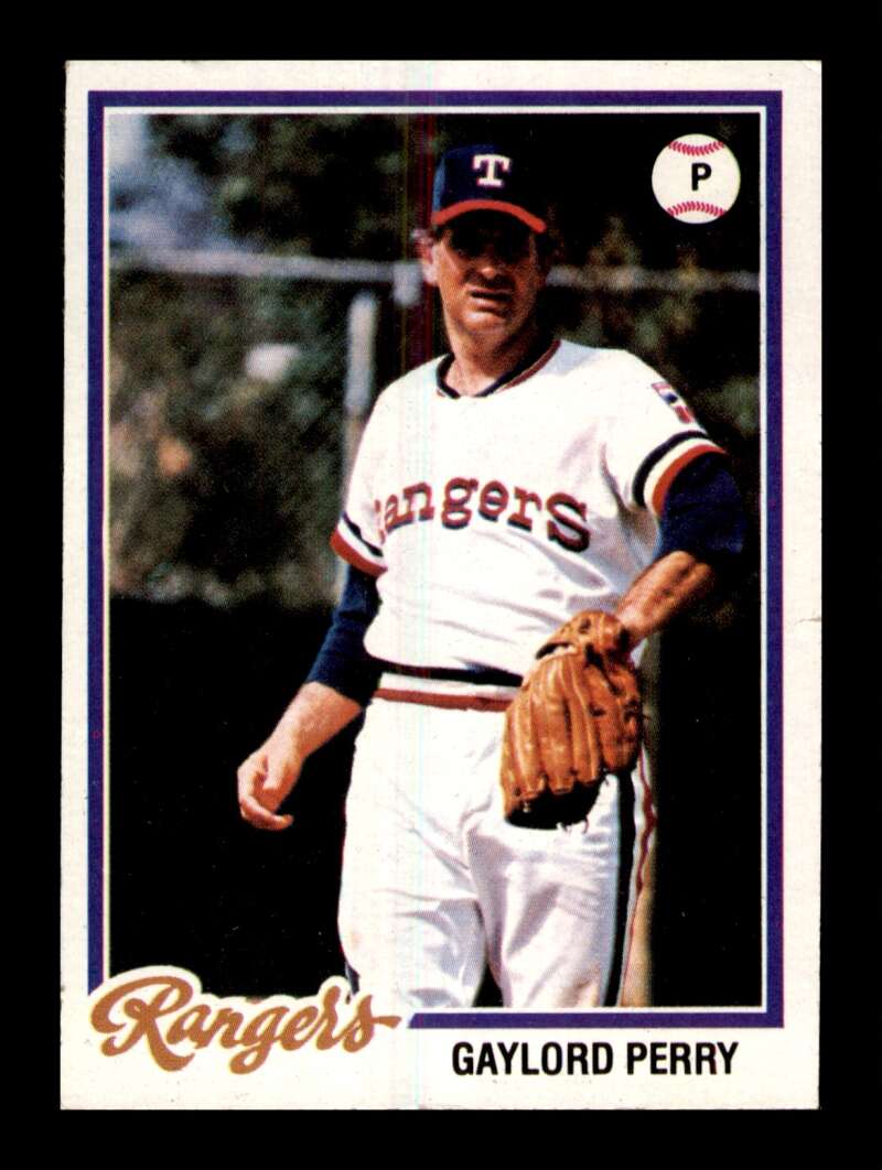 Load image into Gallery viewer, 1978 Topps Gaylord Perry #686 Texas Rangers Image 1
