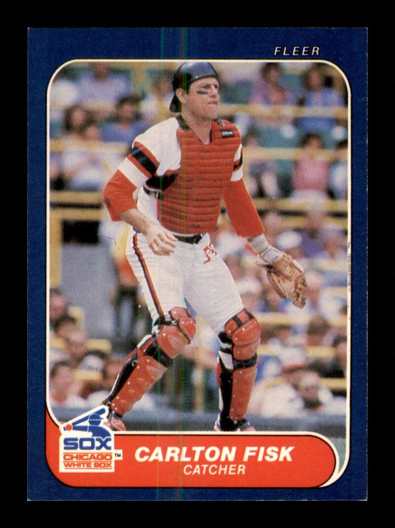 Load image into Gallery viewer, 1986 Fleer Carlton Fisk #204 Chicago White Sox Image 1
