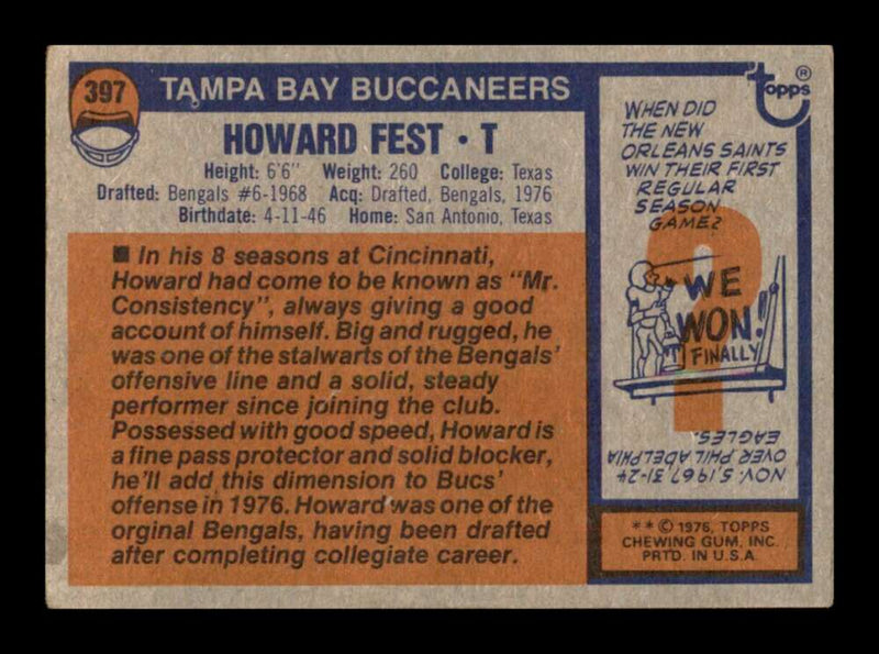 Load image into Gallery viewer, 1976 Topps Howard Fest #397 Set Break Tampa Bay Buccaneers Image 2
