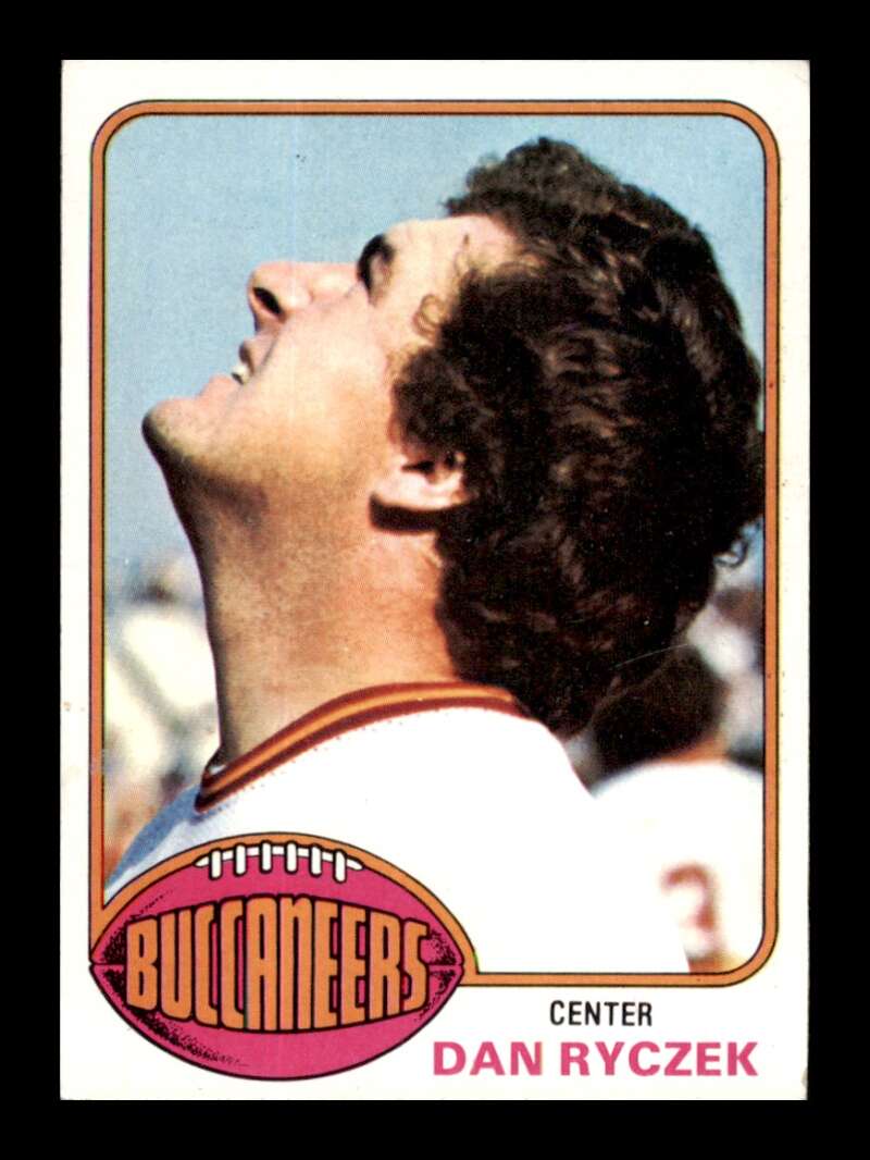 Load image into Gallery viewer, 1976 Topps Dan Ryczek #366 Rookie RC Set Break Tampa Bay Buccaneers Image 1
