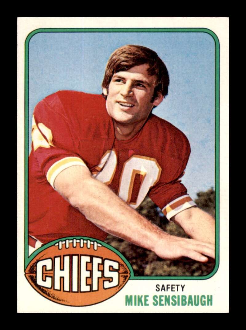 Load image into Gallery viewer, 1976 Topps Mike Sensibaugh #86 Set Break Kansas City Chiefs Image 1
