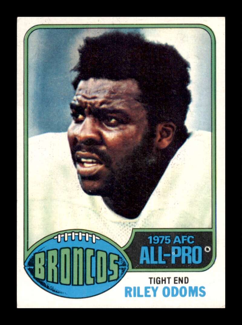 Load image into Gallery viewer, 1976 Topps Riley Odoms #320 Set Break Denver Broncos Image 1
