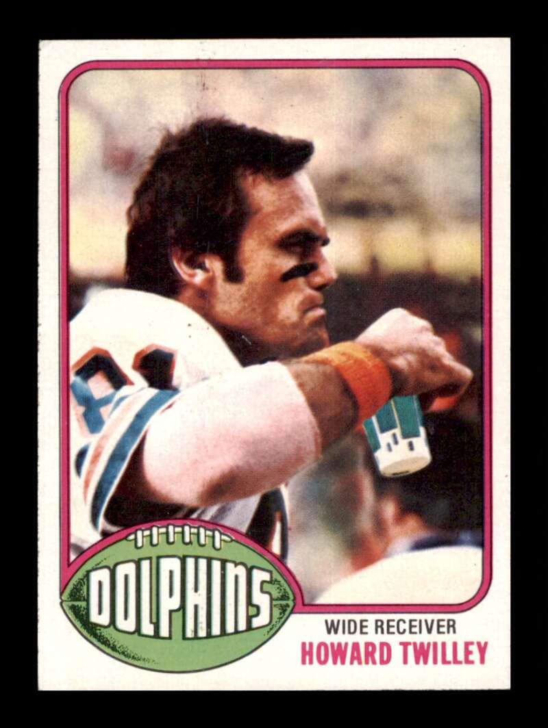 Load image into Gallery viewer, 1976 Topps Howard Twilley #372 Set Break Miami Dolphins Image 1
