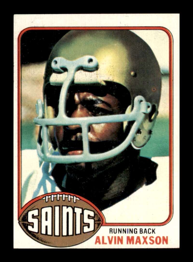 Load image into Gallery viewer, 1976 Topps Alvin Maxson #83 Set Break New Orleans Saints Image 1
