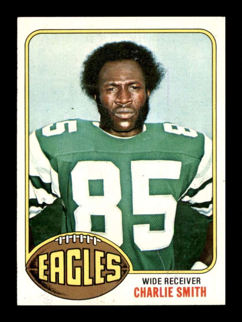 Load image into Gallery viewer, 1976 Topps Charlie Smith #239 Rookie RC Set Break Philadelphia Eagles Image 1
