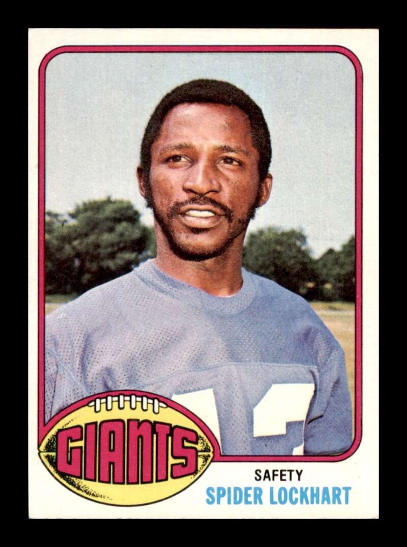 Load image into Gallery viewer, 1976 Topps Spider Lockhart #27 Set Break New York Giants Image 1
