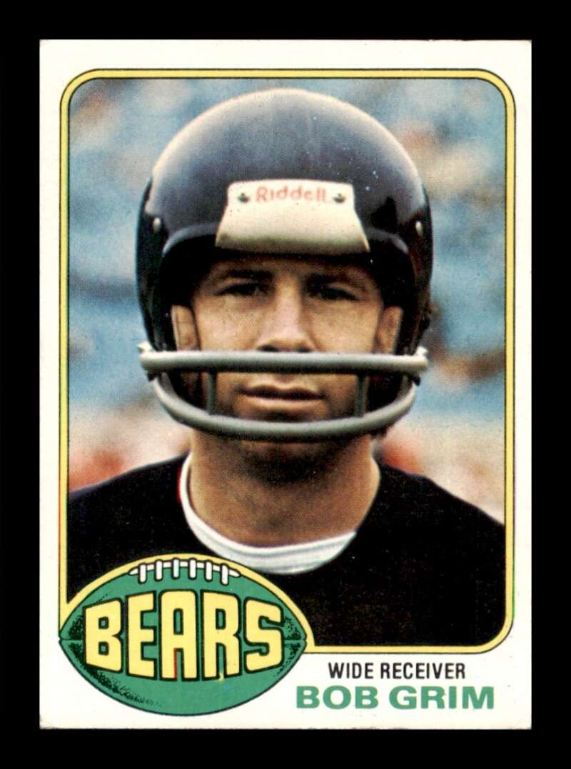 Load image into Gallery viewer, 1976 Topps Bob Grim #124 Set Break Chicago Bears Image 1
