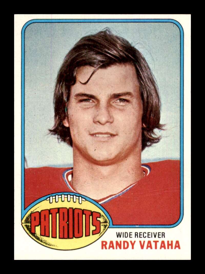 Load image into Gallery viewer, 1976 Topps Randy Vataha #499 Set Break New England Patriots Image 1
