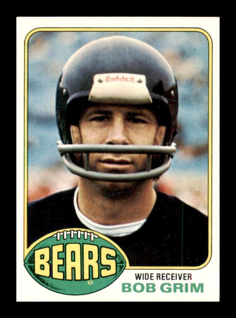 Load image into Gallery viewer, 1976 Topps Bob Grim #124 Set Break Chicago Bears Image 1
