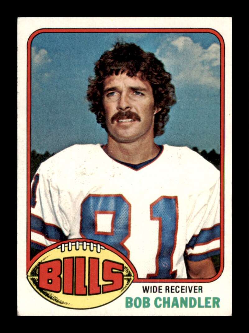 Load image into Gallery viewer, 1976 Topps Bob Chandler #318 Set Break Buffalo Bills Image 1
