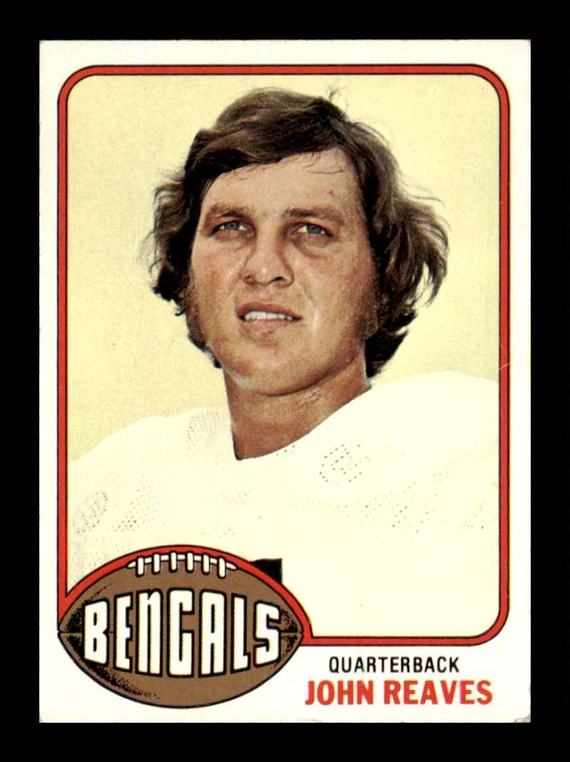 Load image into Gallery viewer, 1976 Topps John Reaves #329 Set Break Cincinnati Bengals Image 1
