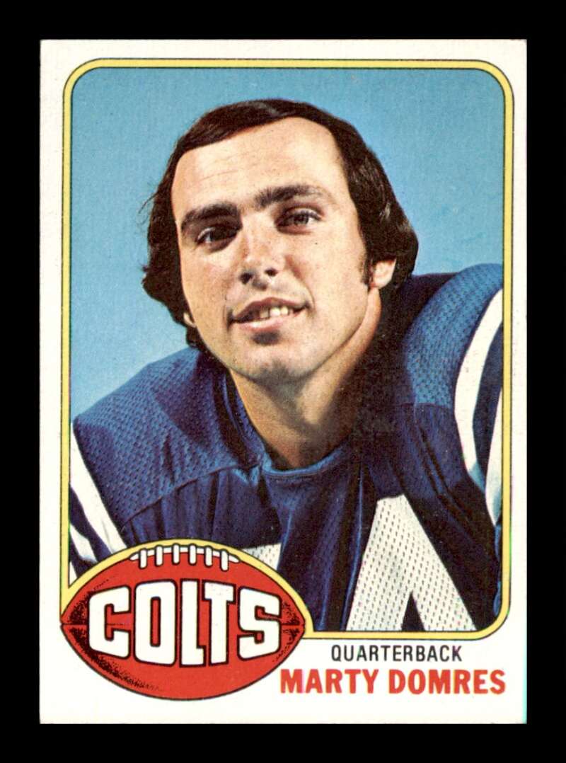 Load image into Gallery viewer, 1976 Topps Marty Domres #249 Set Break Baltimore Colts Image 1
