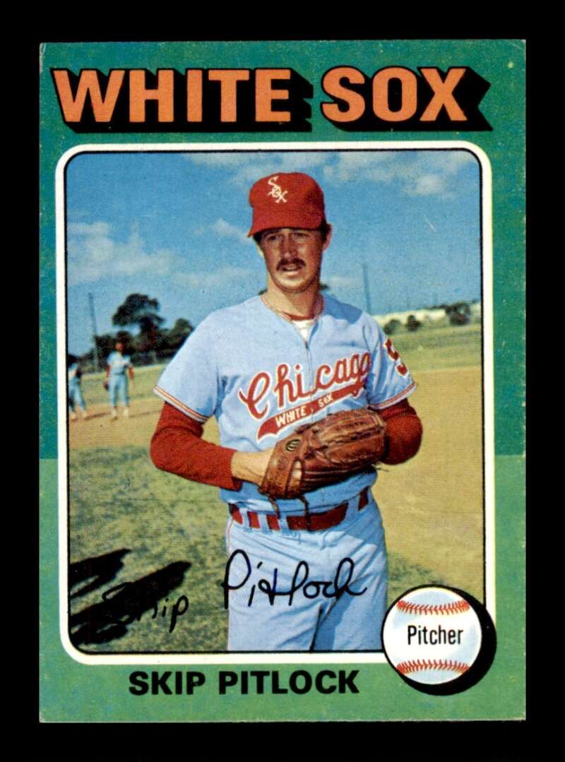 Load image into Gallery viewer, 1975 Topps Skip Pitlock #579 Set Break Chicago White Sox Image 1
