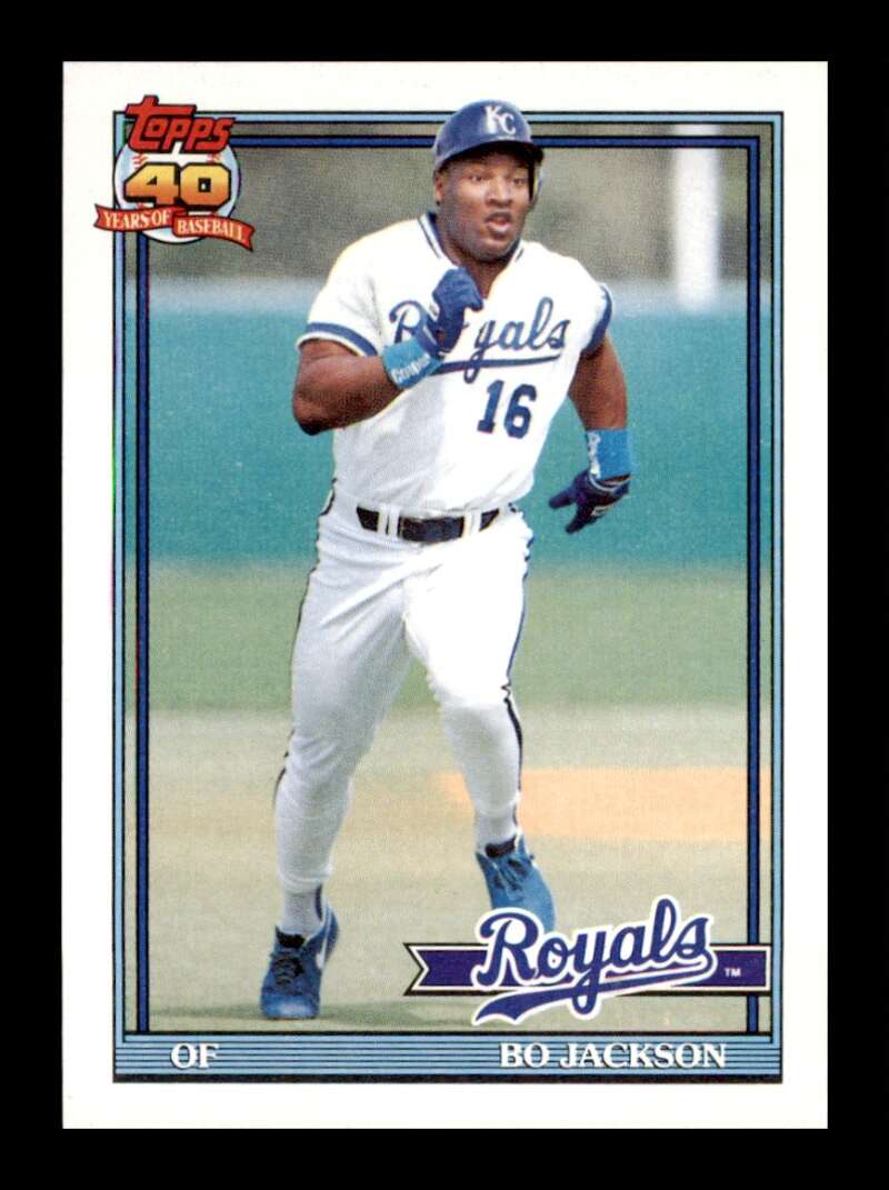 Load image into Gallery viewer, 1991 Topps Bo Jackson #600 Kansas City Royals Image 1
