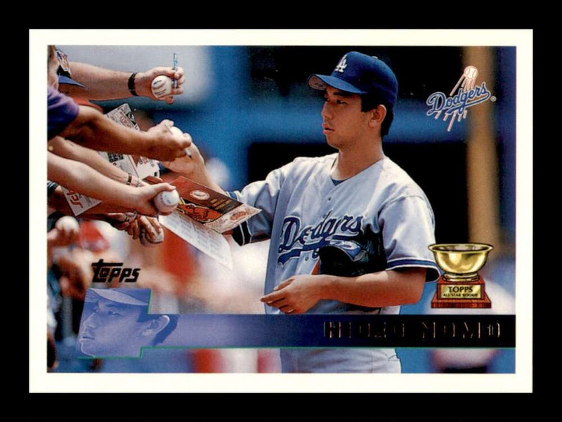 Load image into Gallery viewer, 1996 Topps Hideo Nomo #136 Gold Rookie Cup Los Angeles Dodgers Image 1
