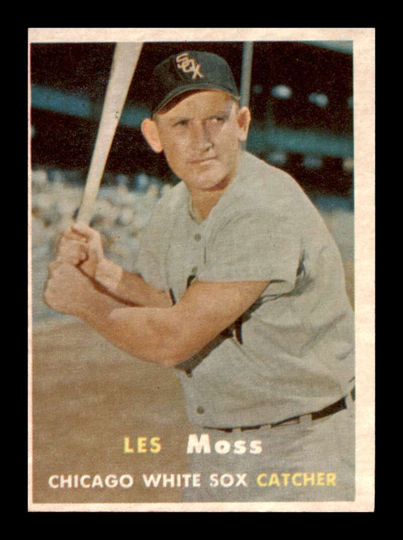 Load image into Gallery viewer, 1957 Topps Les Moss #213 Set Break Chicago White Sox Image 1
