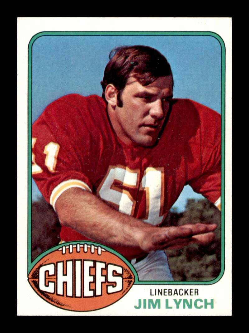 Load image into Gallery viewer, 1976 Topps Jim Lynch #517 Kansas City Chiefs Image 1
