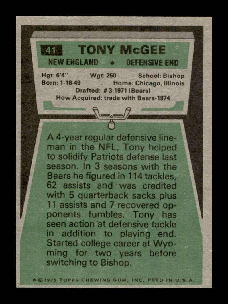 Load image into Gallery viewer, 1975 Topps Tony McGee #41 New England Patriots Image 2
