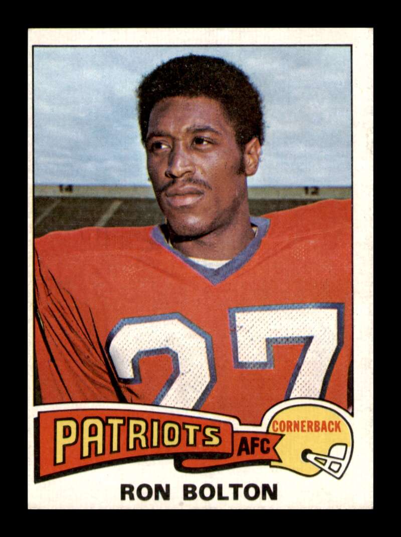 Load image into Gallery viewer, 1975 Topps Ron Bolton #467 New England Patriots Image 1
