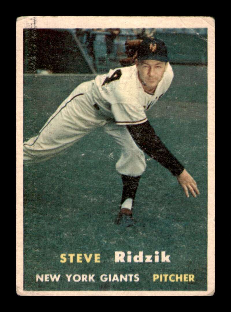 Load image into Gallery viewer, 1957 Topps Steve Ridzik #123 Crease New York Giants Image 1
