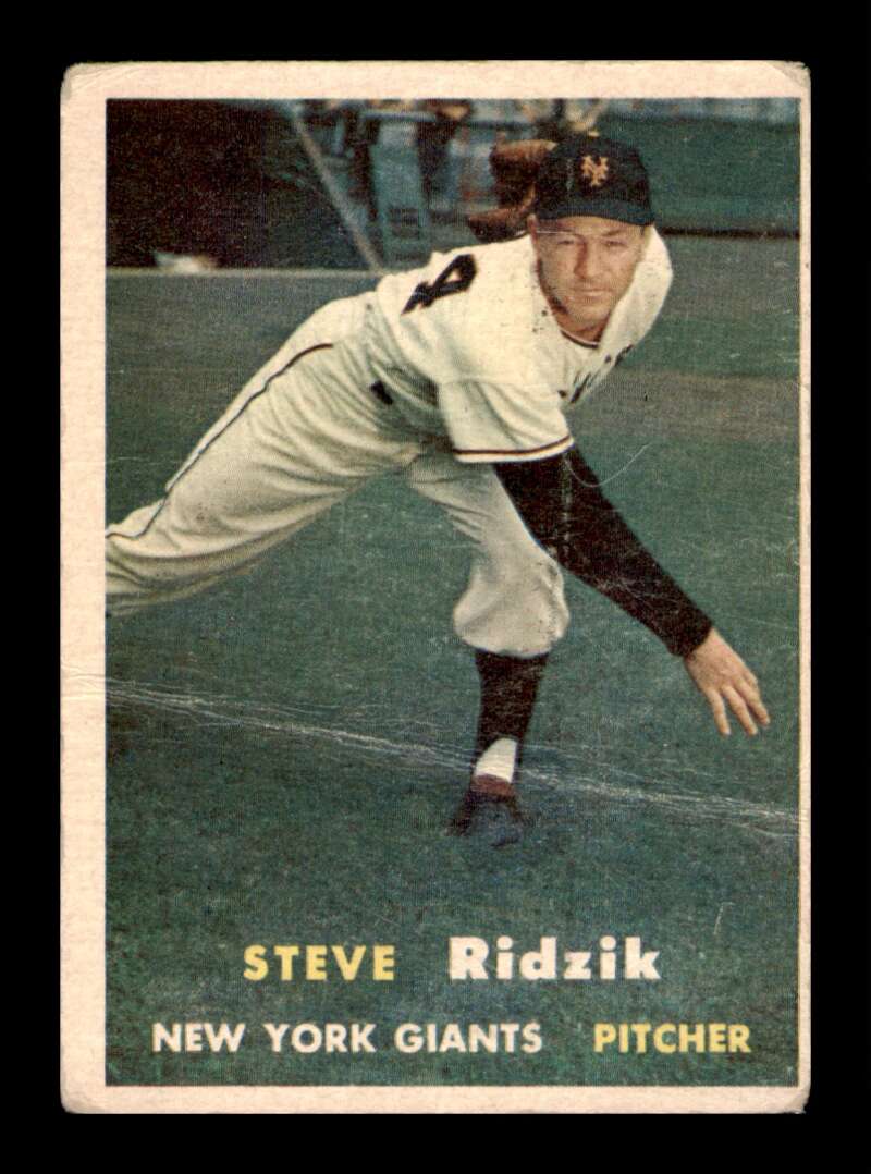 Load image into Gallery viewer, 1957 Topps Steve Ridzik #123 Crease New York Giants Image 1
