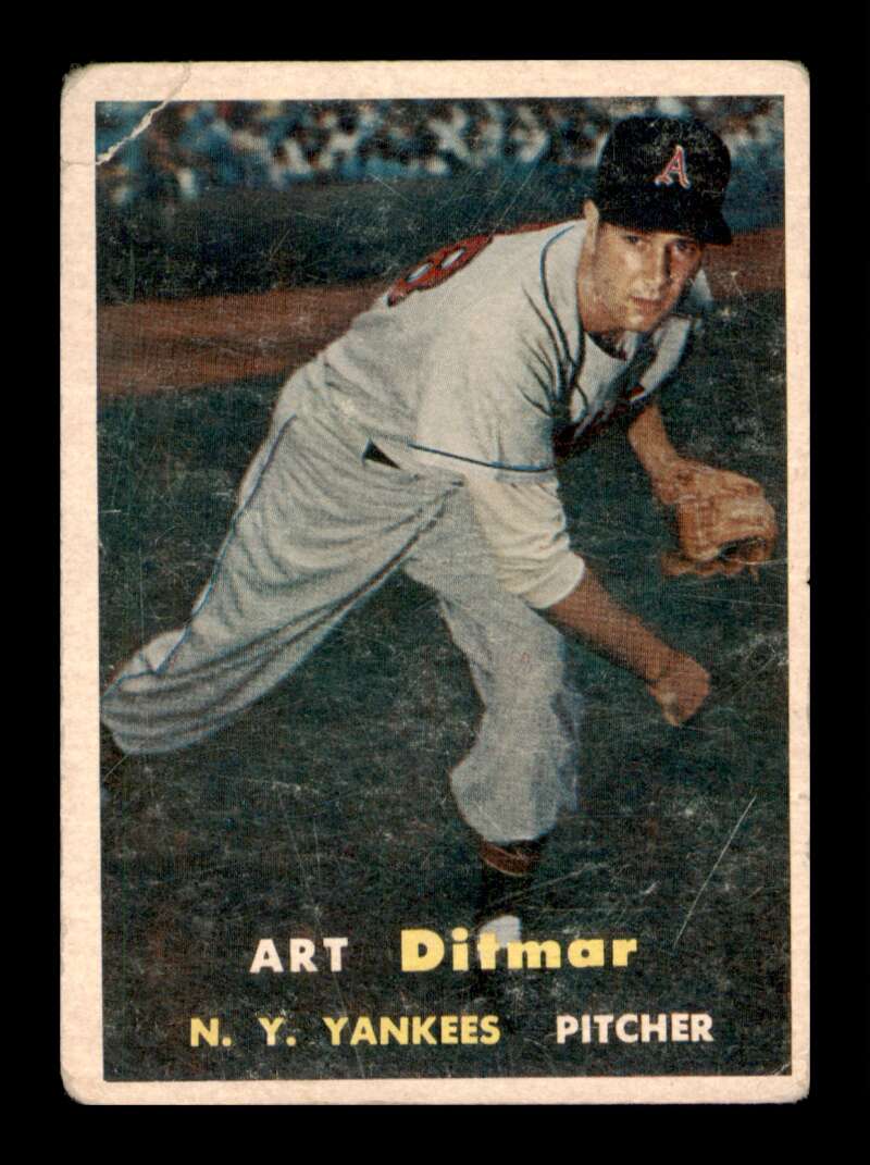 Load image into Gallery viewer, 1957 Topps Art Ditmar #132 Crease New York Yankees Image 1
