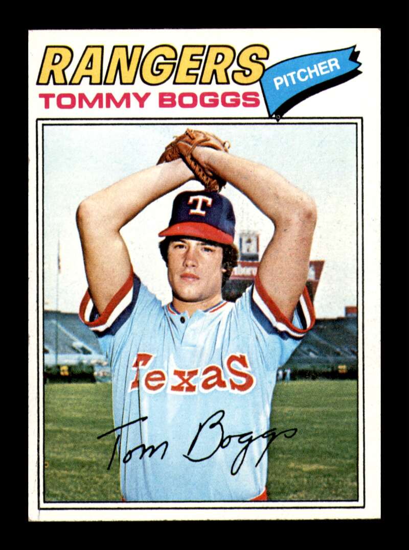 Load image into Gallery viewer, 1977 Topps Tommy Boggs #328 Texas Rangers Image 1
