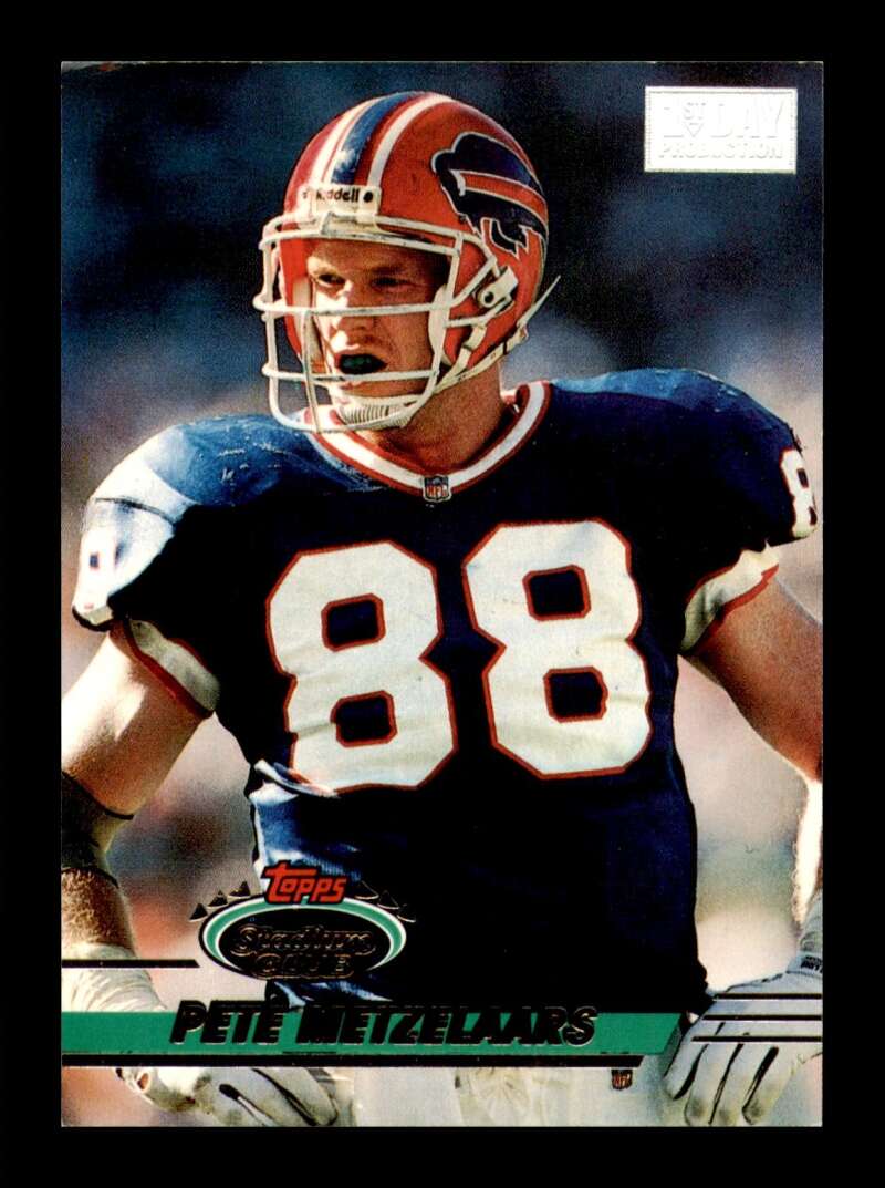 Load image into Gallery viewer, 1993 Topps Stadium Club First Day Pete Metzelaars #153 Buffalo Bills  Image 1
